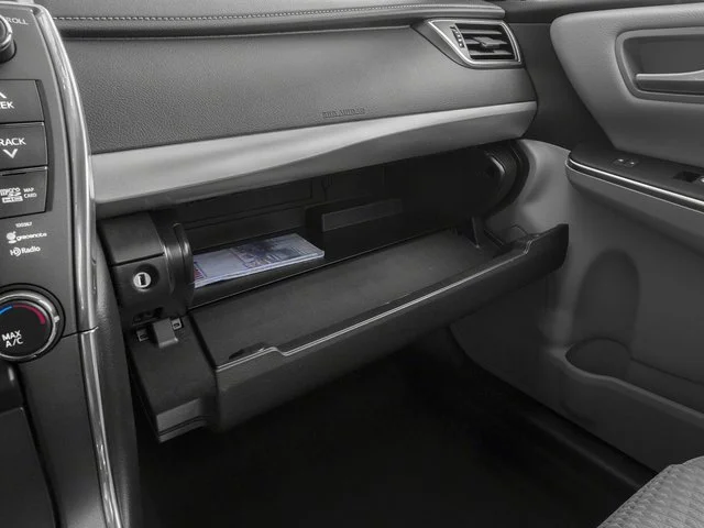 Used 2016 Silver Toyota XSE image 17