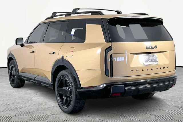 New 2027 Brown Kia X-Line SX image 4