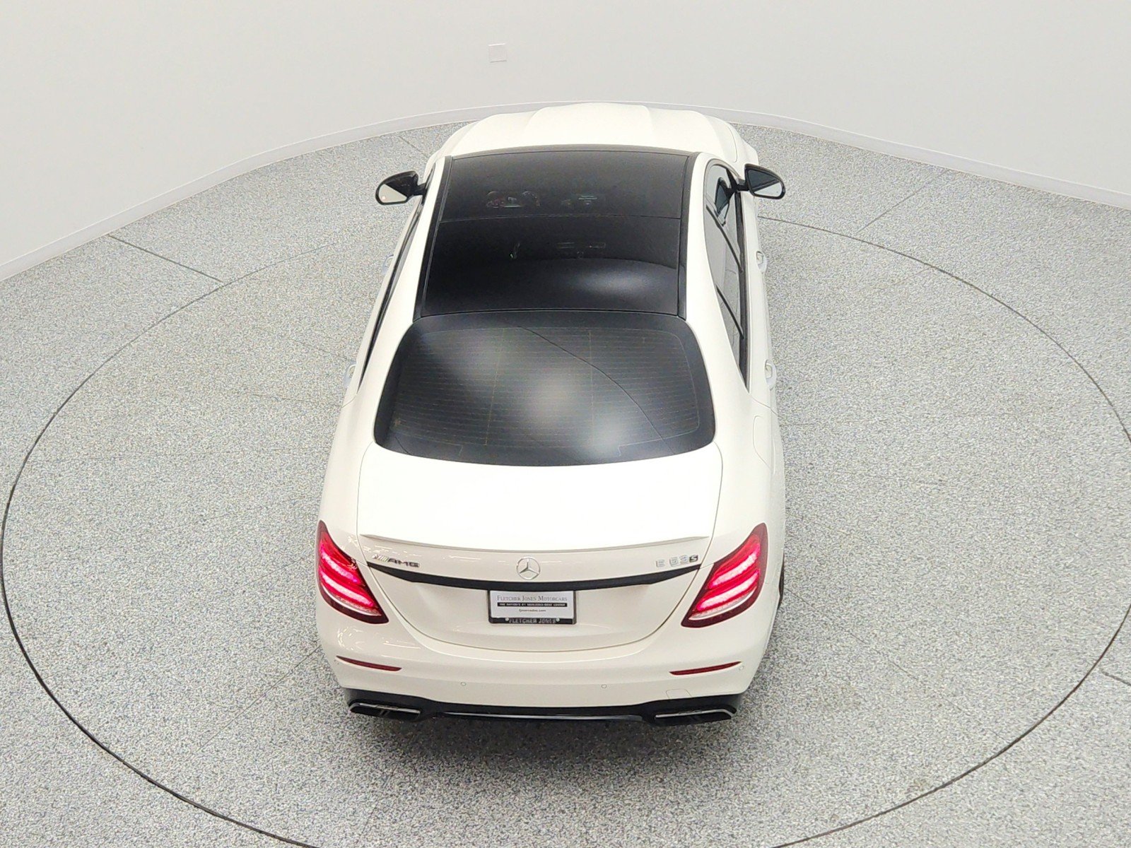 Used 2019 designo Diamond White Metallic Mercedes-Benz AMG® E 63 S 4MATIC+ Sedan image 28