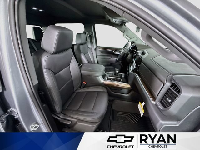 New 2026 Sterling Gray Metallic Chevrolet LT image 28
