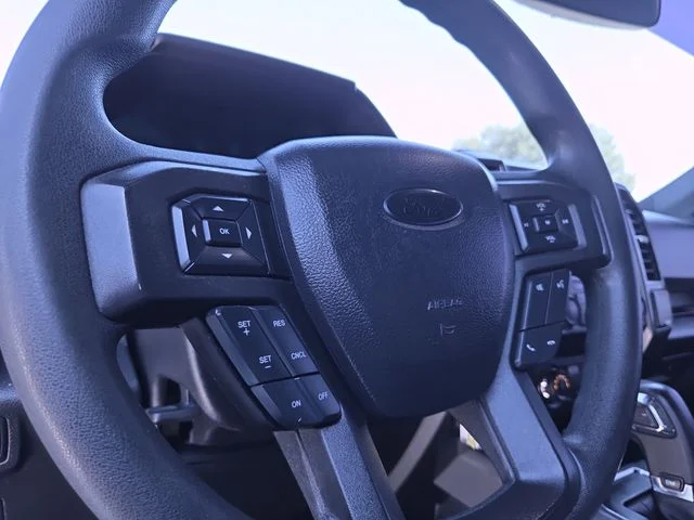 Used 2020 Blue Ford XLT image 10