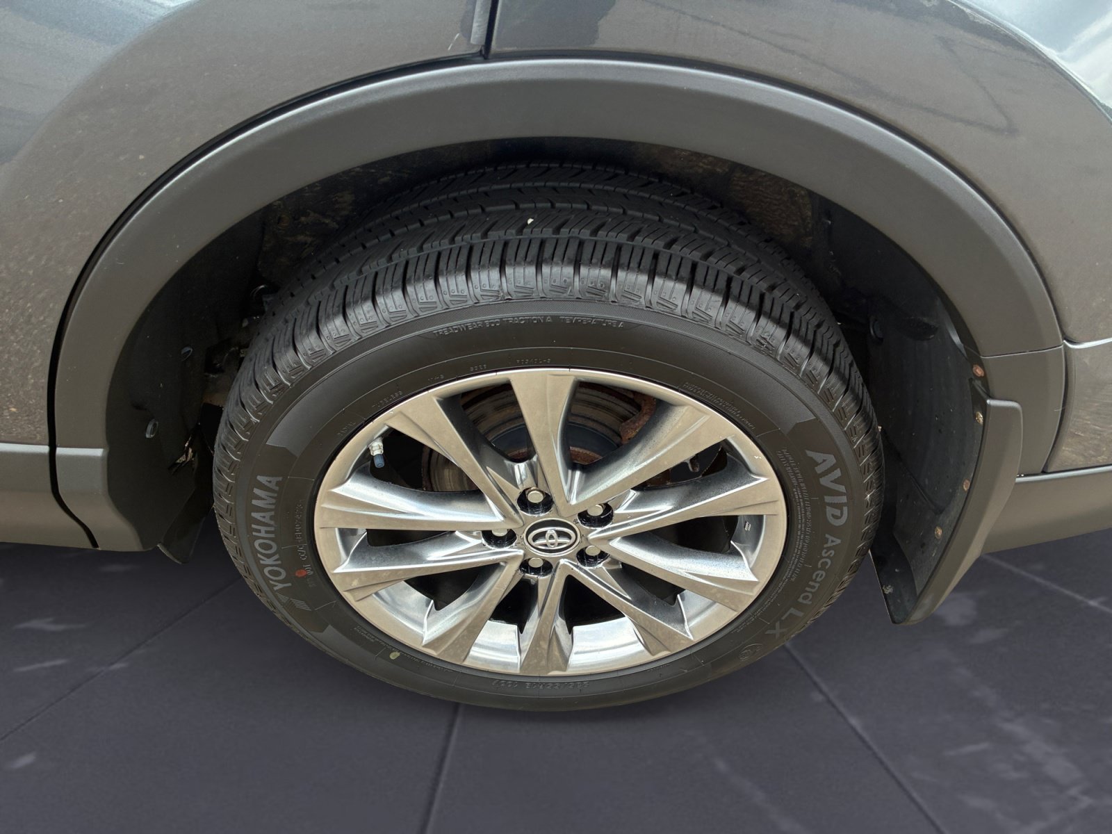 Used 2017 Magnetic Gray Metallic Toyota Limited image 47