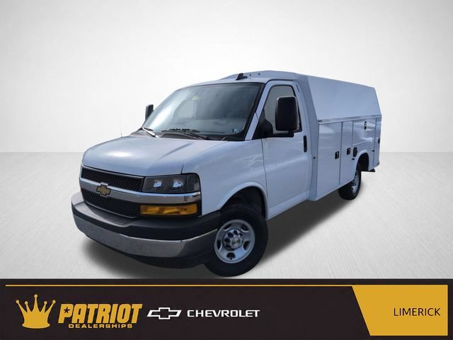 2025 Chevrolet Express Cutaway 3500