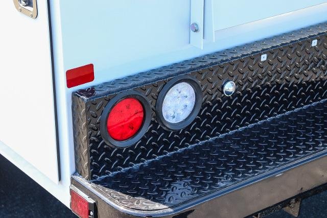 New 2026 Oxford White Ford F-350® XL image 38