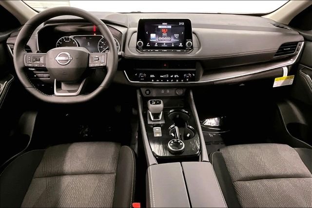 New 2026 Super Black Nissan SV image 5