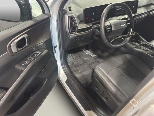 Used 2026 White Kia X-Line EX image 19