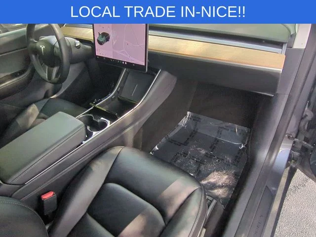 Used 2020  Tesla Long Range image 35