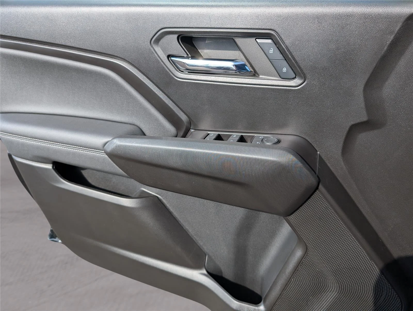 Used 2024 Black Chevrolet LT image 11
