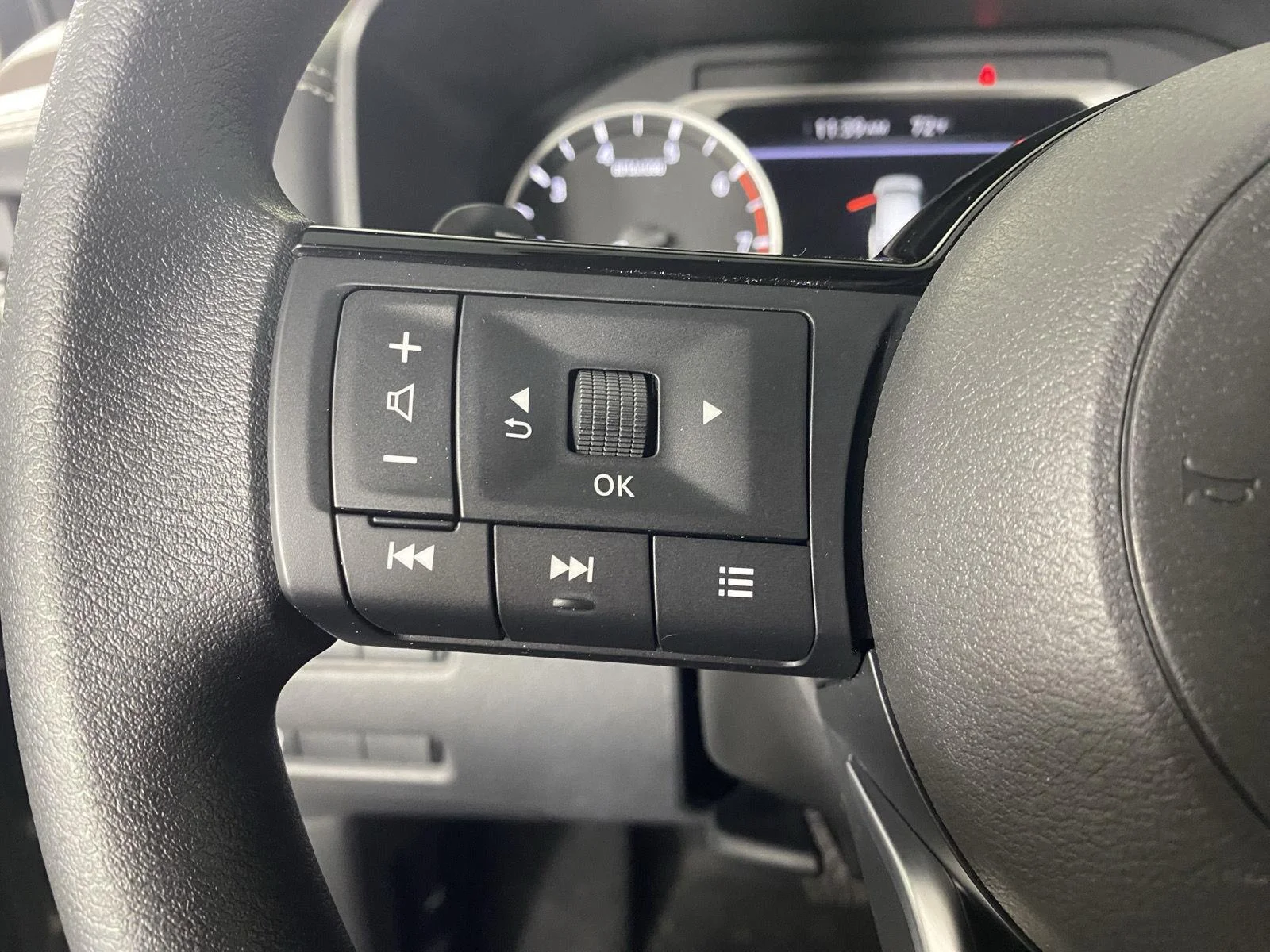 Used 2023 Gun Metallic Nissan SV image 14