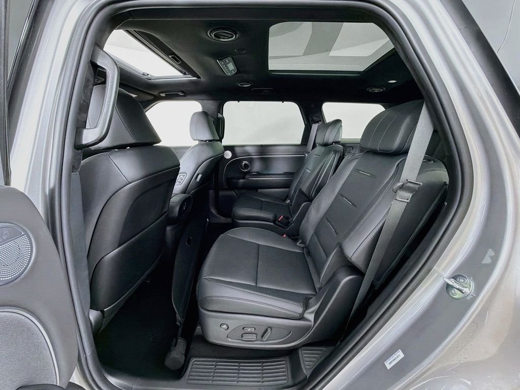 New 2027 Shimmering Silver Hyundai Calligraphy image 26