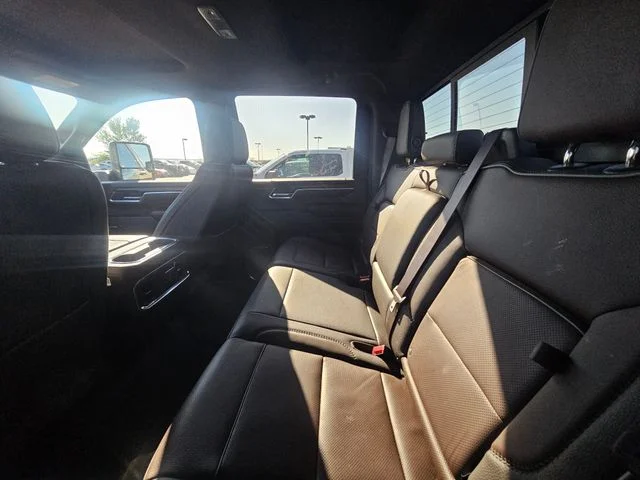 Used 2025 Sterling Metallic GMC Denali image 17