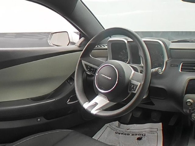 Used 2011 Silver Chevrolet 1LS image 35