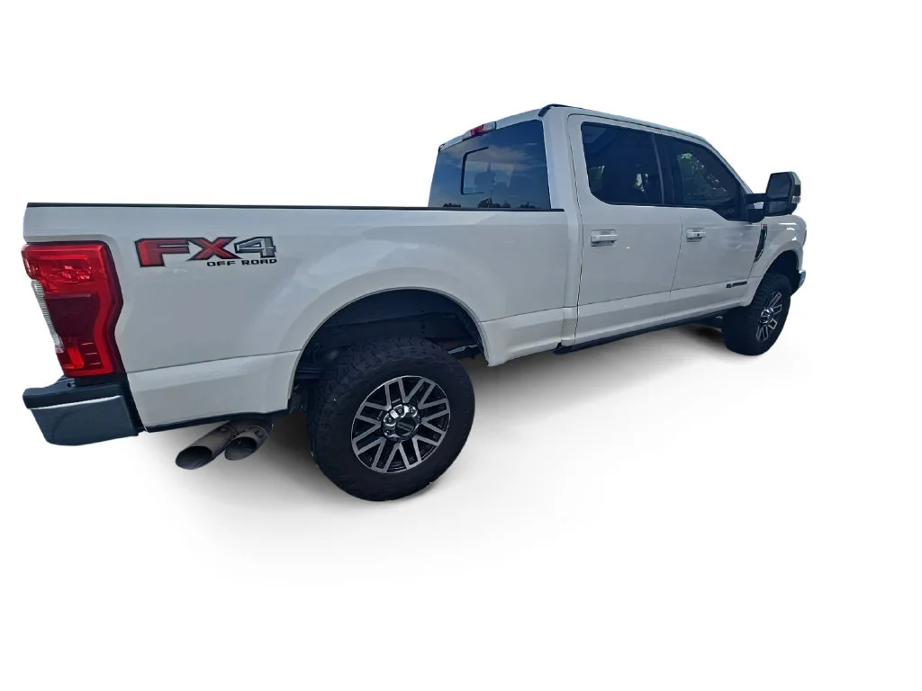 Used 2019 White Platinum Me Ford XL image 10