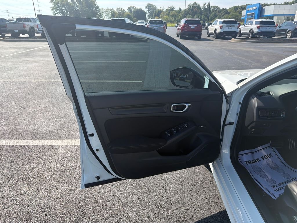 Used 2023 White Honda Sport image 11