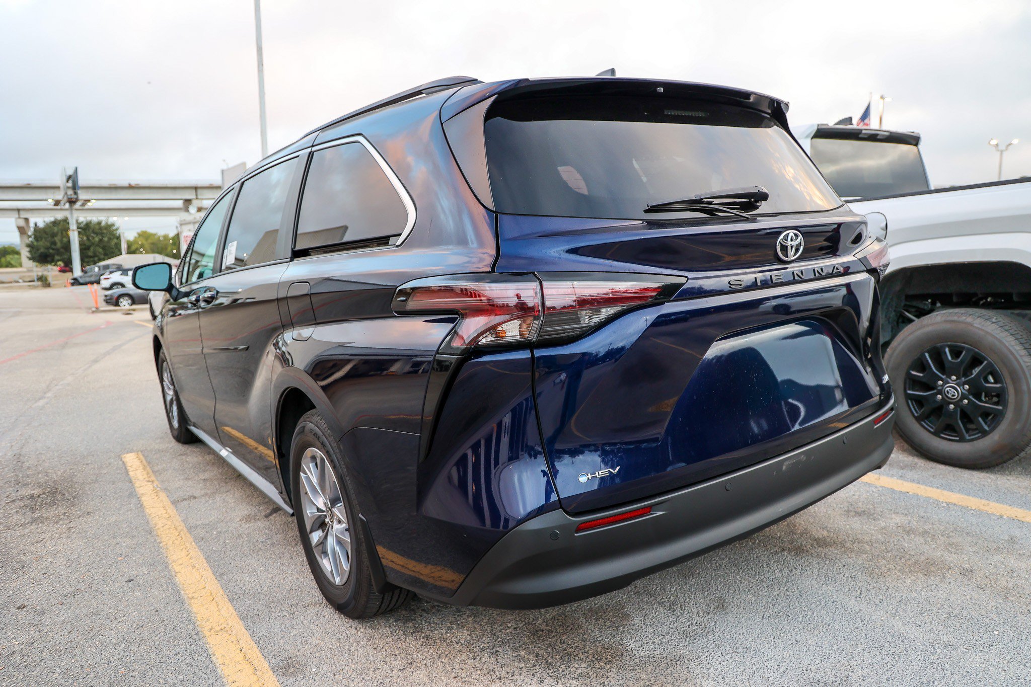 Used 2026 BLUEPRINT Toyota XLE image 7