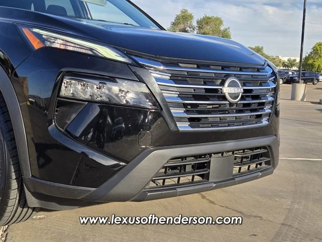 2025 Nissan Rogue SV - Photo 8