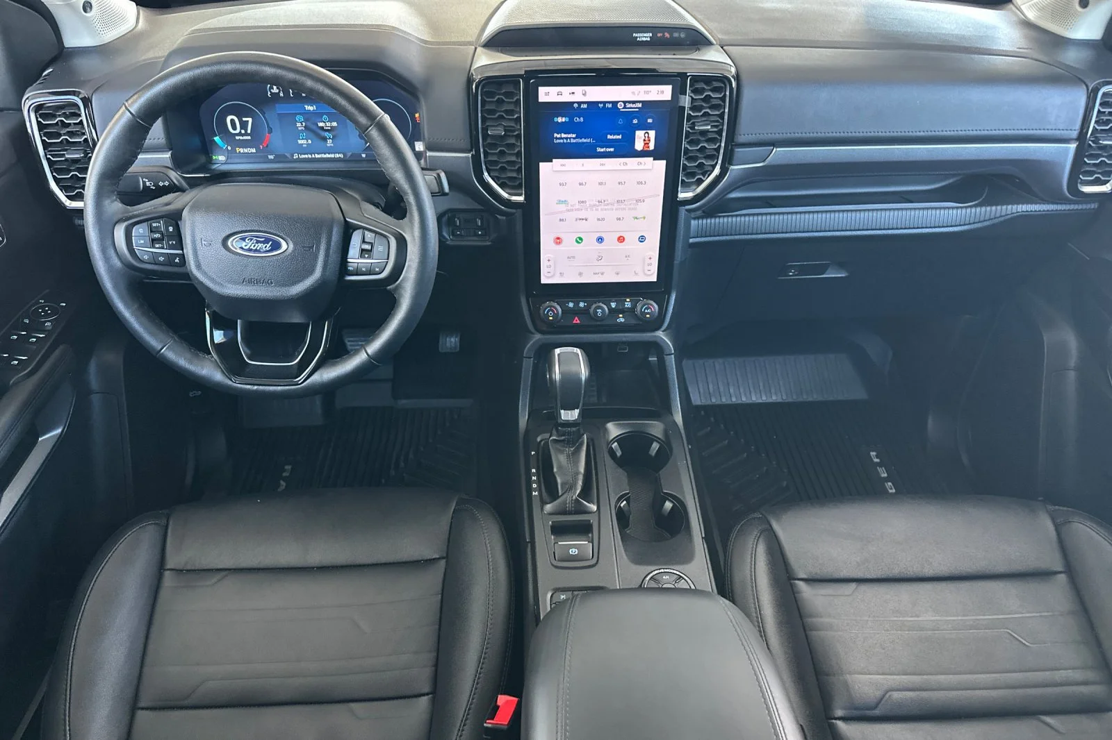 Used 2025 Blue Metallic Ford LARIAT image 13