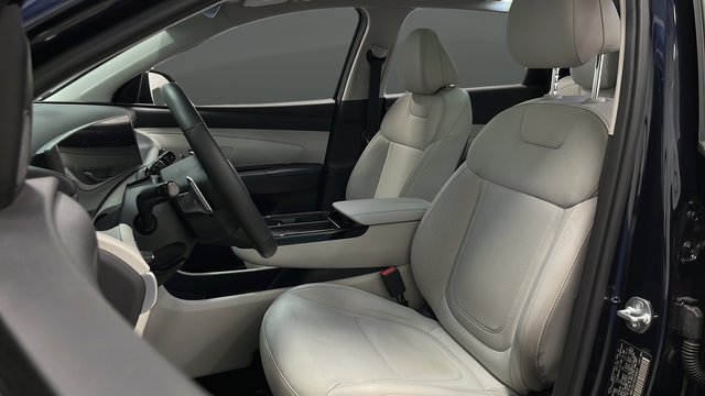 Used 2025 Deep Sea Hyundai SEL Convenience image 9