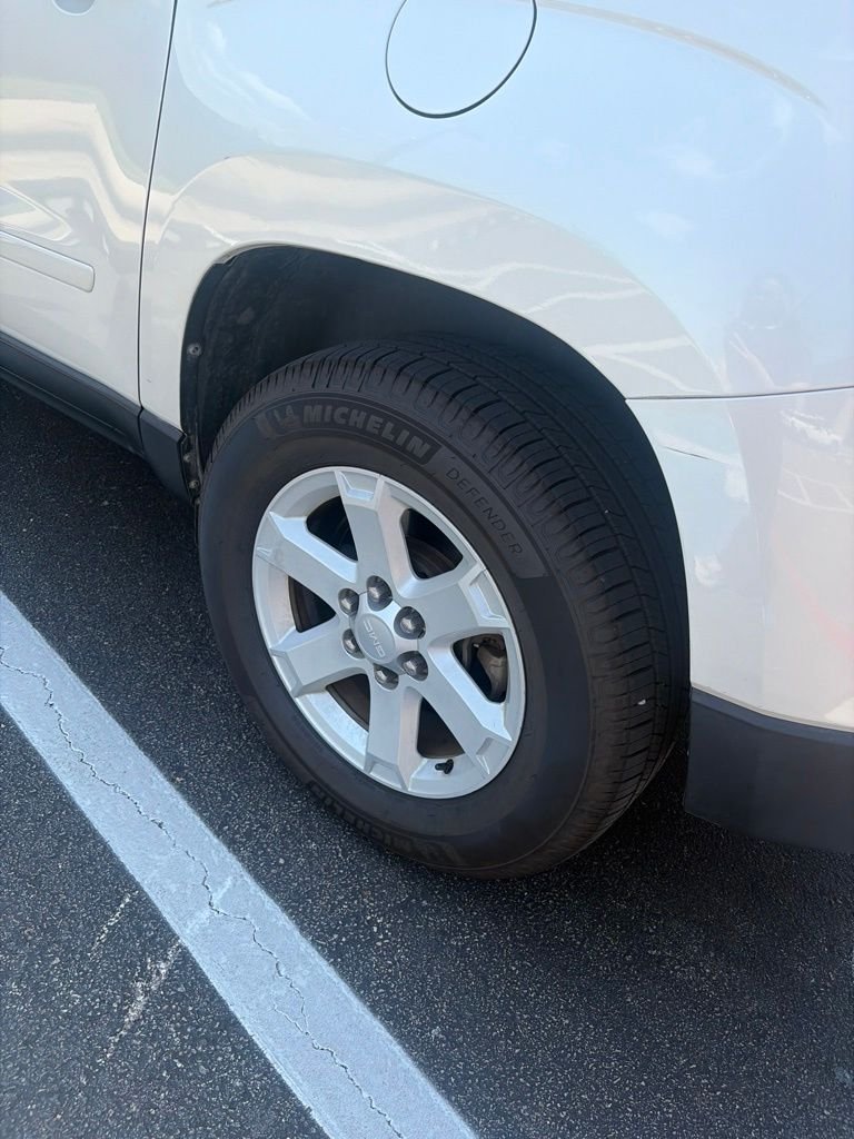 Used 2015 White GMC SLE-1 image 7