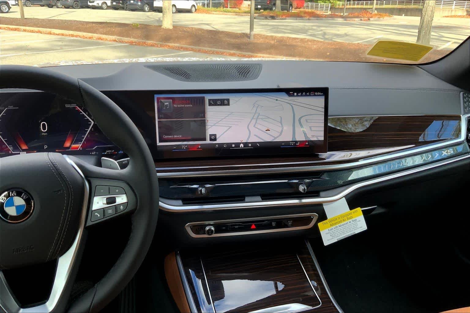Used 2026 Alpine White BMW xDrive40i image 6