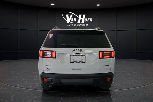 New 2026 Bright White Clear-Coat Exterior Paint Jeep Laredo image 6