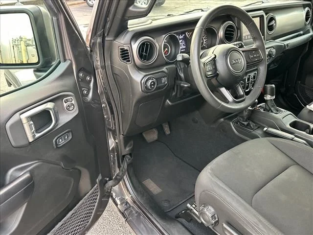Used 2023 Gray Jeep Sport S image 14