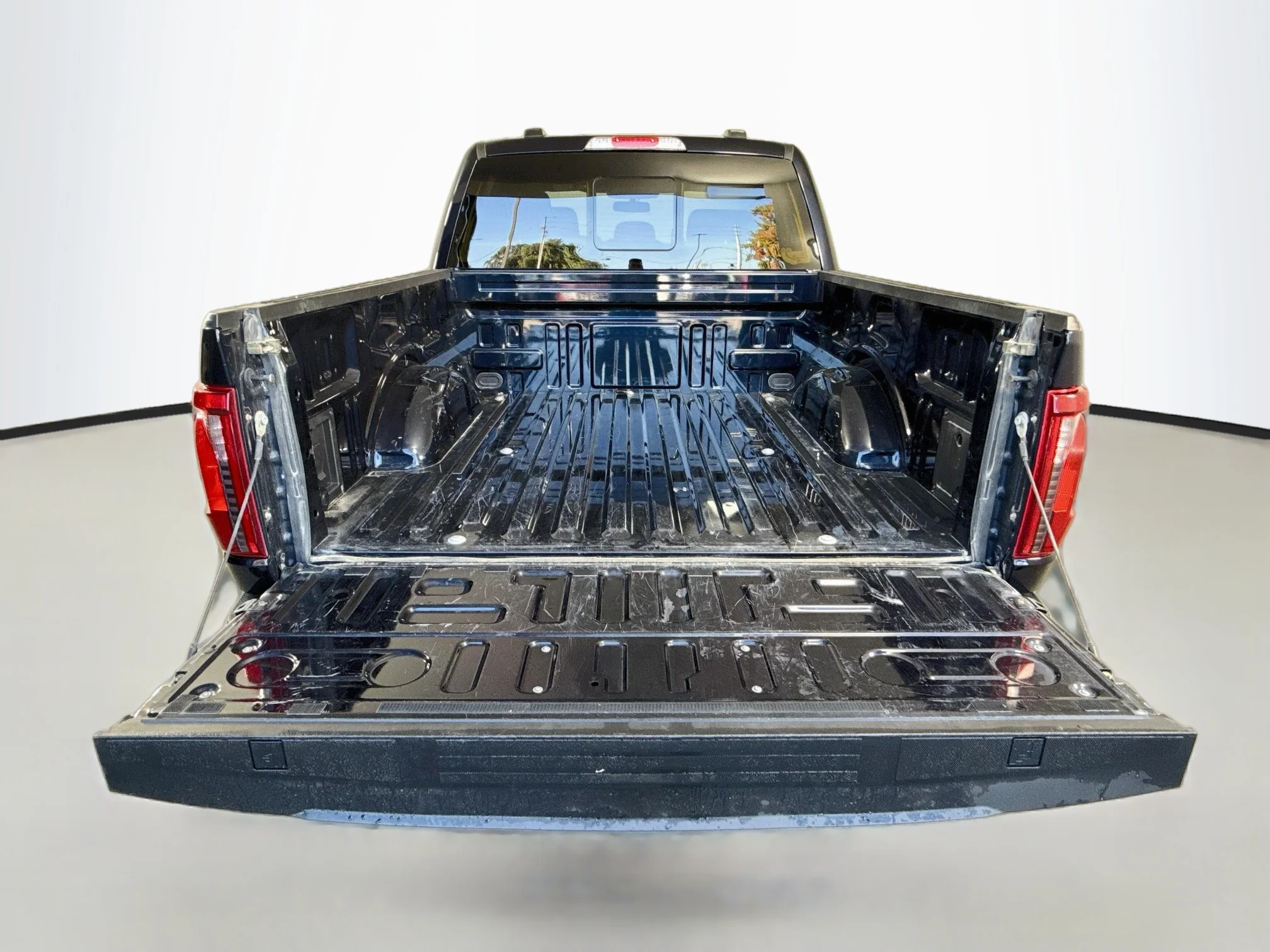 Used 2024 Antimatter Blue Metallic Ford XLT image 26