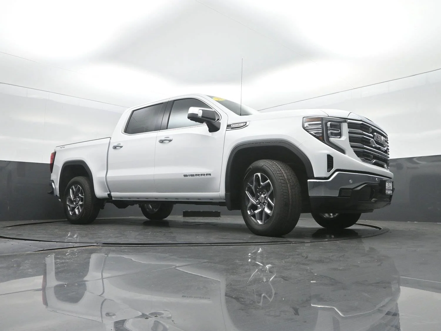 2026 GMC Sierra 1500 SLT - Photo 42