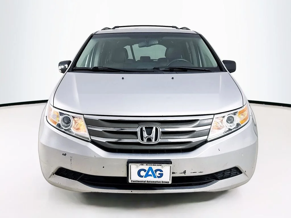 Used 2013 Silver Honda EX-L image 2