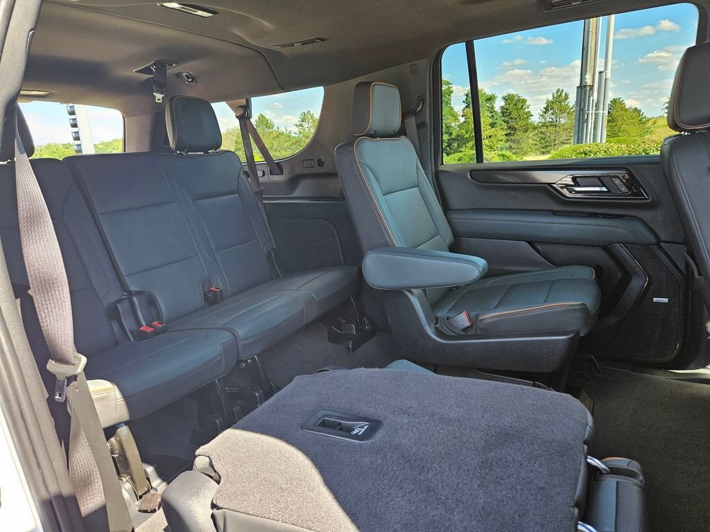 2025 GMC Yukon XL AT4 - Photo 14