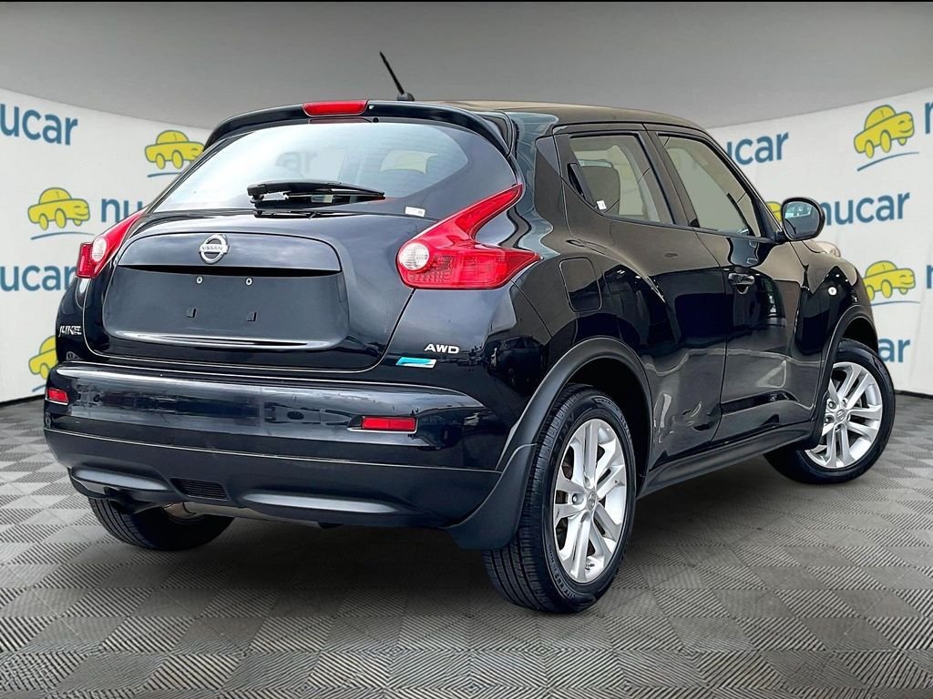 Used 2014 Black Nissan S image 6