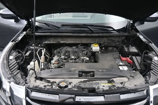 Used 2024 Gray Nissan SV image 12