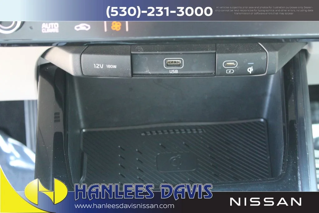 Used 2023 Gray Kia Wind image 23