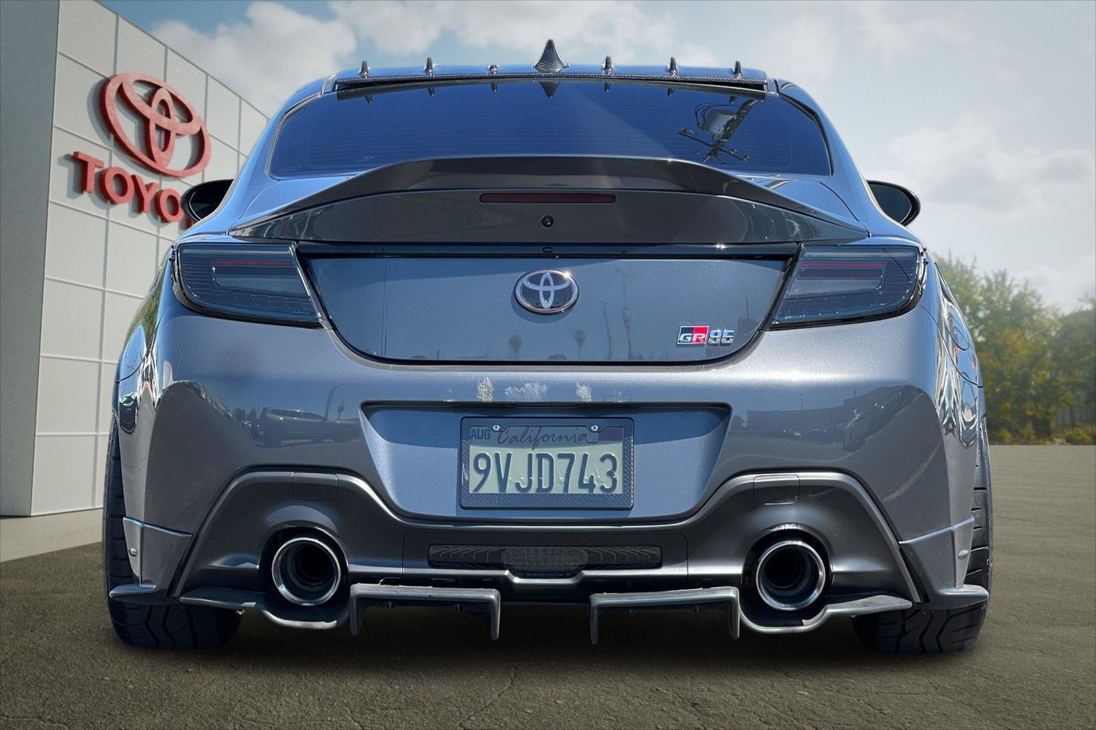Used 2025 Pavement Toyota Premium image 4