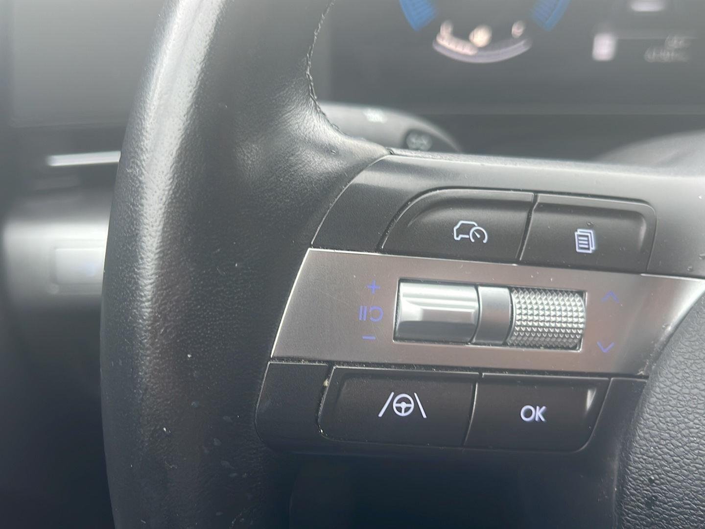 Used 2024 Cyber Gray Metallic Hyundai SEL image 23