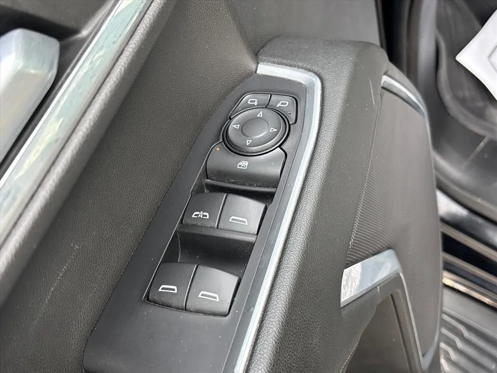 Used 2024 Black GMC Elevation image 27
