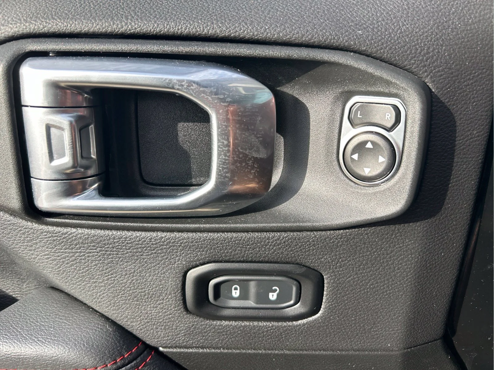 Used 2023 Black Clearcoat Jeep Rubicon image 24