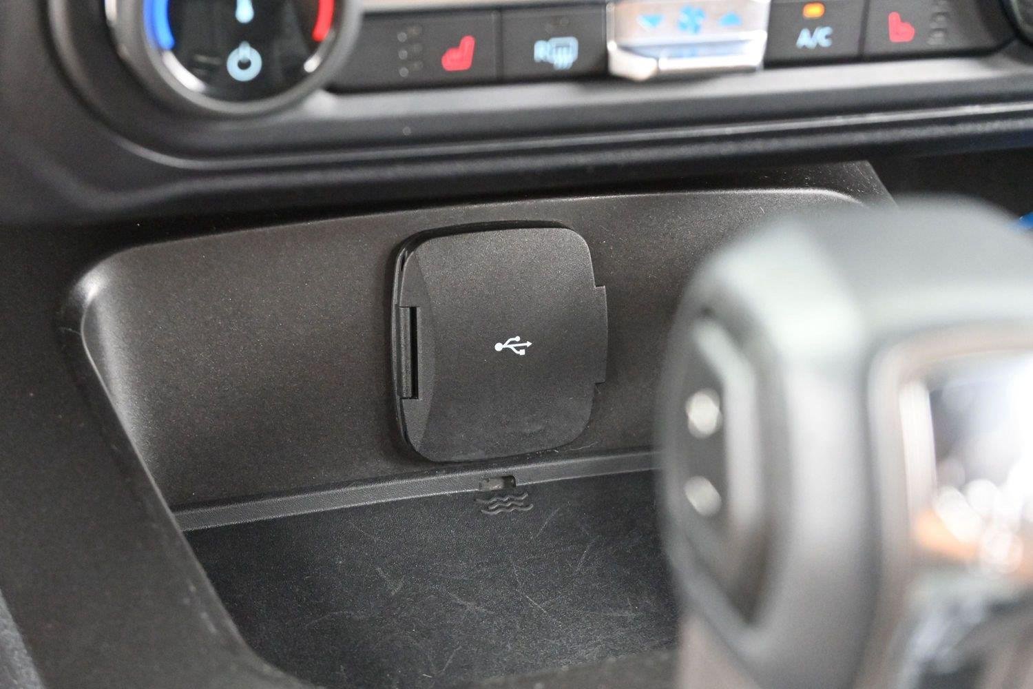Used 2022 Shadow Black Ford Base image 25