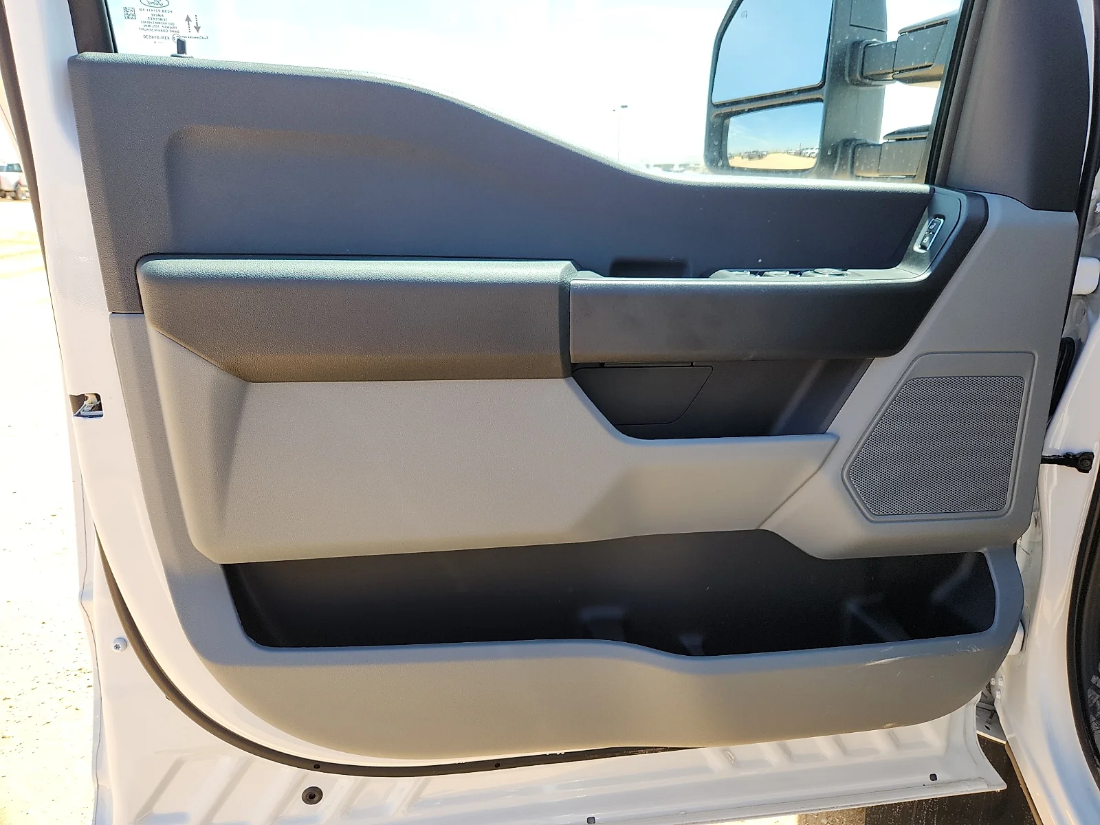 New 2026 Oxford White Ford F-450® XL image 14