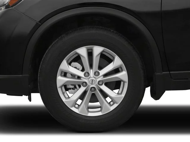 Used 2016 Magnetic Black Nissan S image 14