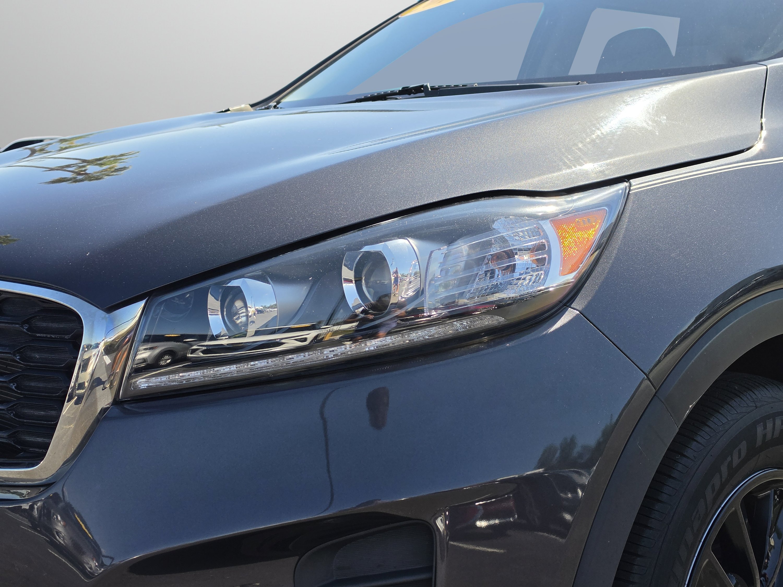 Used 2019 Platinum Graphite Kia LX V6 image 13