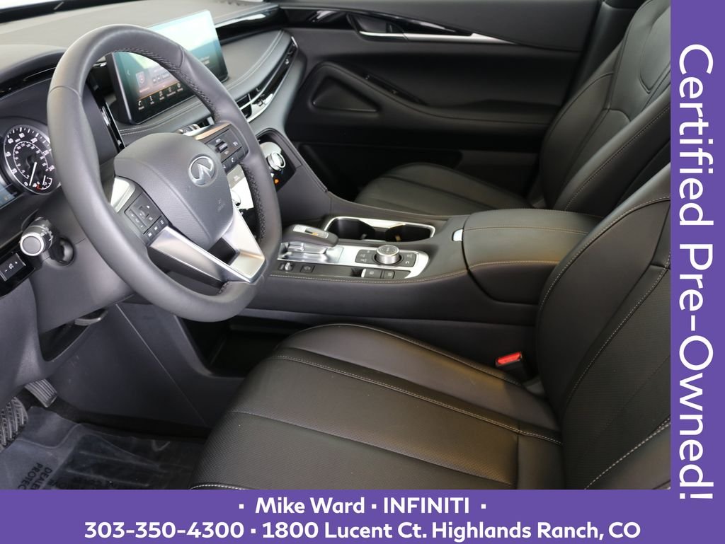 Certified Used 2025 Black INFINITI PURE image 5