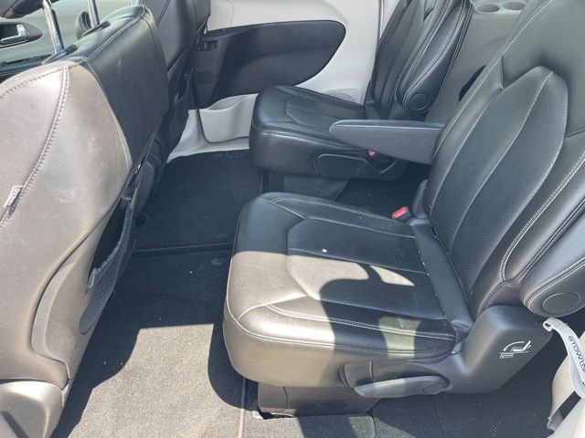 Used 2024 White Chrysler Touring L image 8