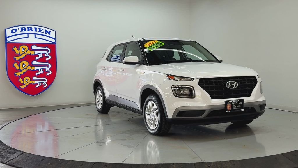Used 2023 Hyundai Venue SE with VIN KMHRB8A32PU218142 for sale in Normal, IL