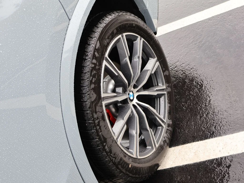 New 2026 Gray BMW xDrive40i image 38