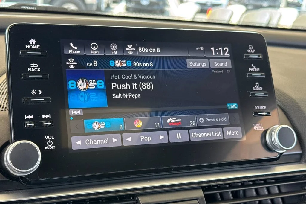 2018 Honda Accord Touring - Photo 17