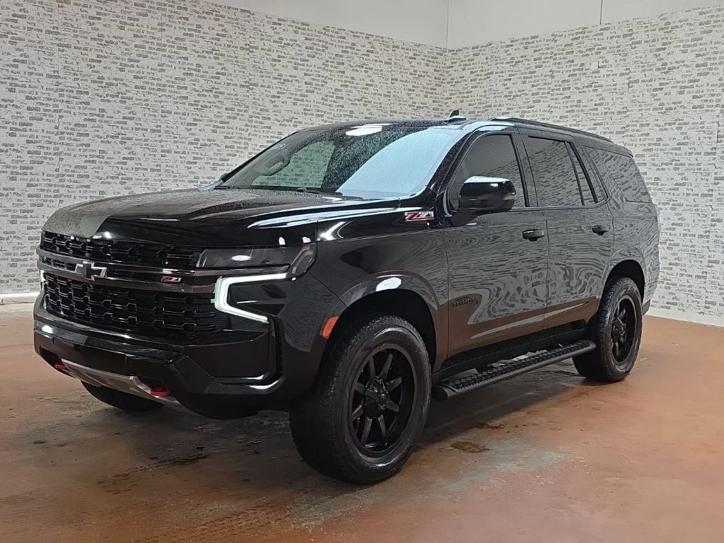 Used 2021 Black Chevrolet Z71 image 3