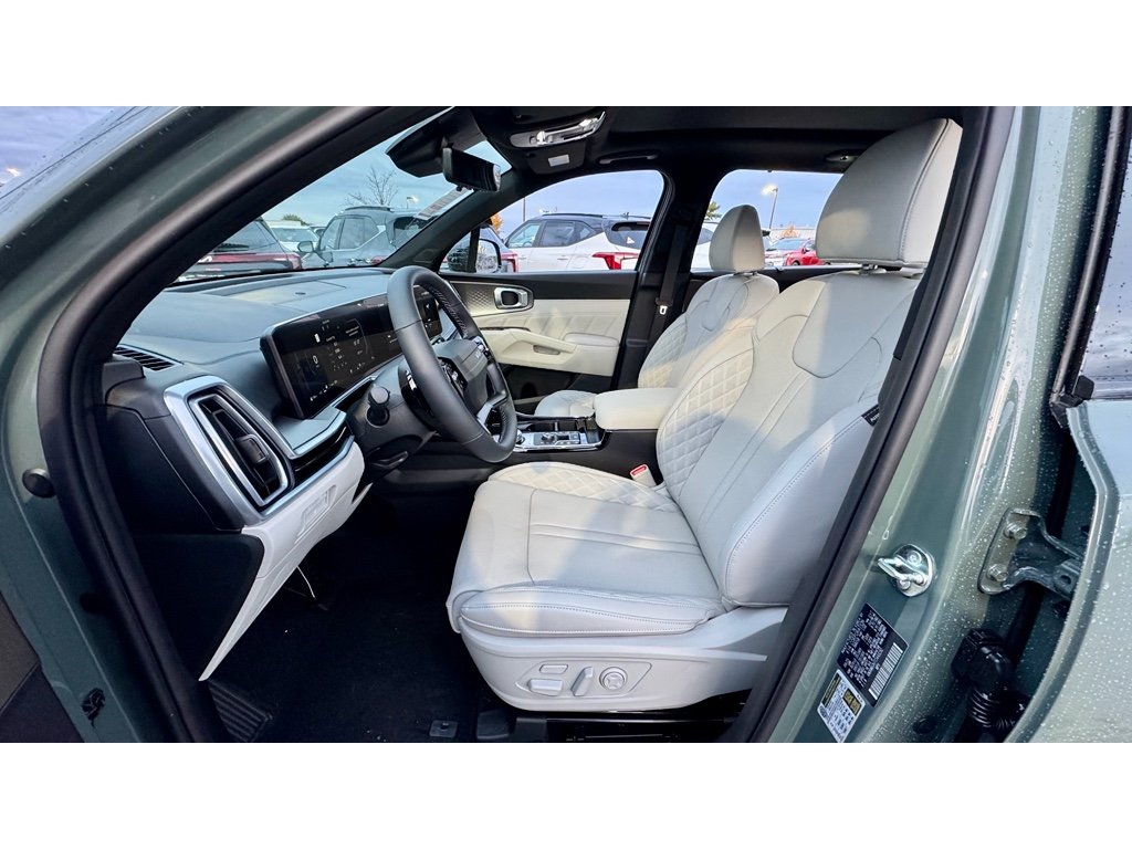 2026 Kia Sorento Plug-In Hybrid SX Prestige photo 2