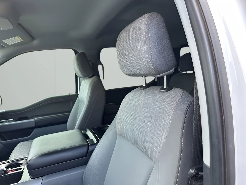 Used 2022 White Ford XLT image 29