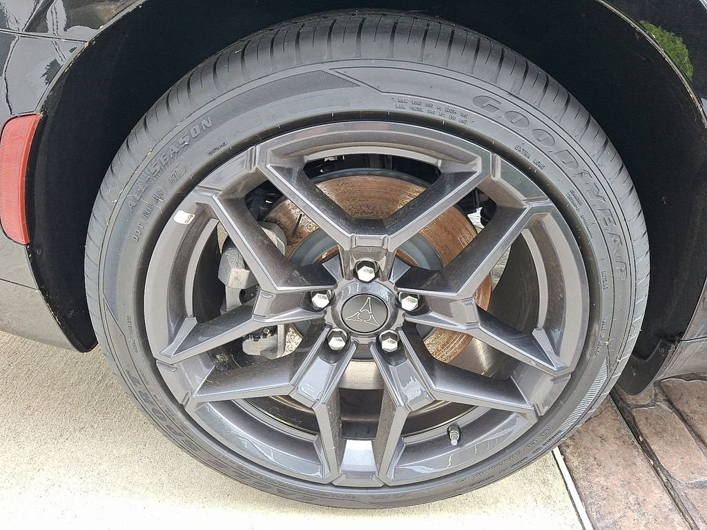 New 2026 Diamond Black Crystal Pearlcoat Dodge Scat Pack image 7